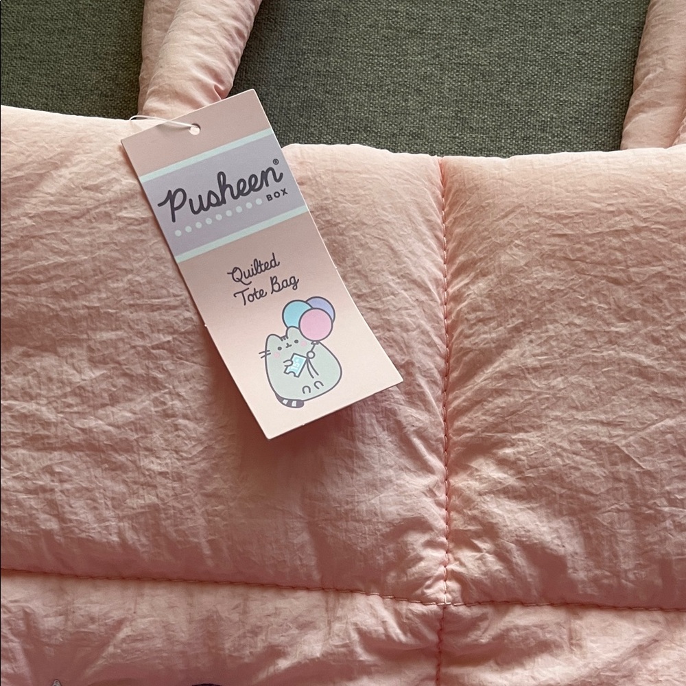 Pusheen 15th Anniversary Pink Quilted Tote with Balloons - Picture 2 of 9
